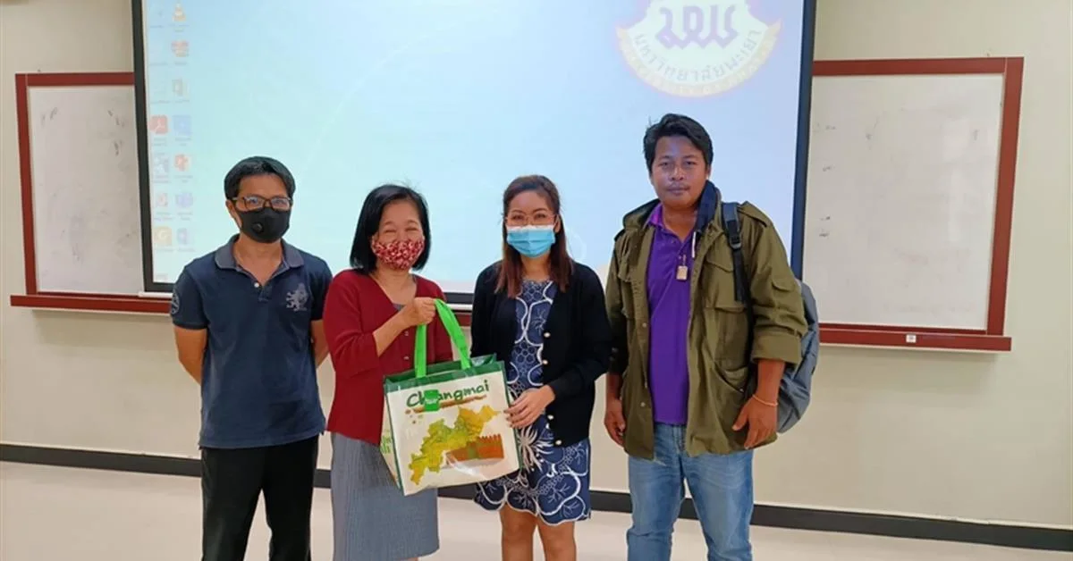 งานผลิตสื่อนวัตกรรม ศูนย์บริการเทคโนโลยีสารสนเทศ ให้บริการแนะนำการใช้งานระบบ