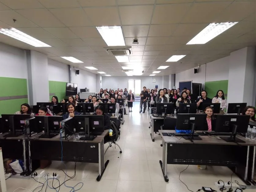 ศูนย์บริการเทคโนโลยีสารสนเทศและการสื่อสาร ได้จัดโครงการพัฒนาทักษะทางด้านเทคโนโลยีสารสนเทศสำหรับบุคลากร มหาวิทยาลัยพะเยา หลักสูตร Excel Dashboard สำหรับนักวิชาการเงินและบัญชี / นักวิชาการพัสดุ
