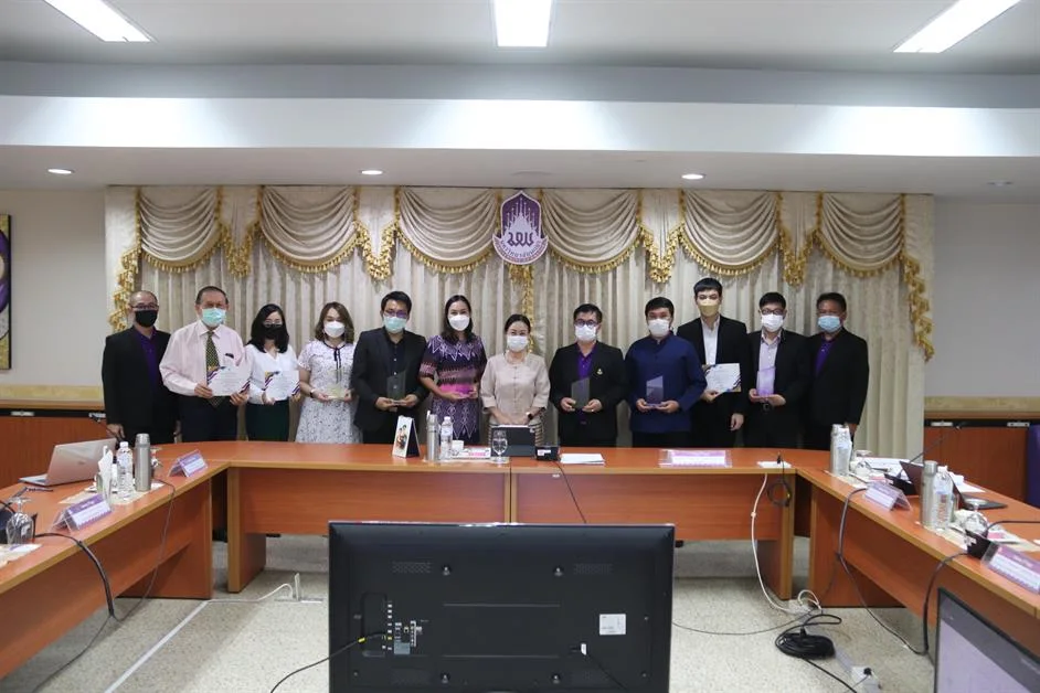 CITCOMS มอบโล่เกียรติคุณการประกวดมาตรฐานเว็บไซต์ภายในหน่วยงาน มหาวิทยาลัยพะเยา